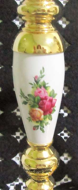TWO STYLISH RARE ROYAL DOULTON - OLD COUNTRY ROSES/SILVER & GOLD COLLECTABLE CANDLE STICKS BID PER E