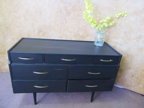 A FANTASTIC VINTAGE UNIT WITH SEVEN DRAWER STUNNING - FINISHED IN BLACK CHALK PAINT