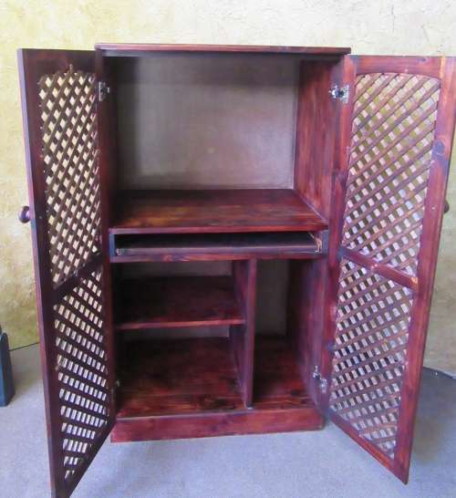A FABULOUS TALL CABINET WITH STUNNING SLATED DAWERS - PERFECT DRINKS OR TV CABINET