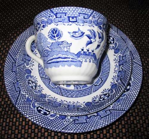 A classic design: the 1940 s earthenware STAFFORDSHIRE BARRATT'S Trio - in blue and white print