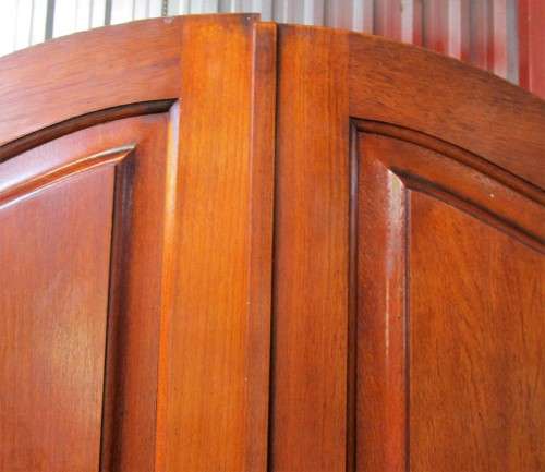 WOW ABSOLUTELY SPECTACULAR LARGE VINTAGE/ANTIQUE 2 DOOR WARDROBE -