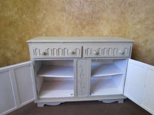 A MARVELOUS SHABBY CHIC SIDE SERVER OR EVEN USE IT FOR A FLAT SCREEN UNIT FINISHED IN A CHALK PAINT