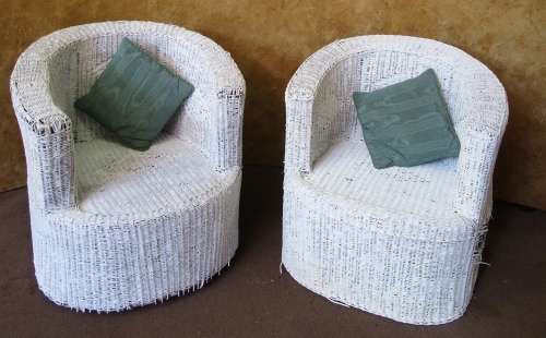 TWO AMAZING VINTAGE SHABBY CHIC CUB CHAIRS - STRONG - PERFECT FOR GARDEN AND PATIO - BID PER EACH