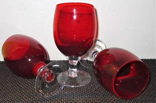 Five Vibrant Red Goblet Wine glasses for the Romantic wine lovers - BID PER EACH