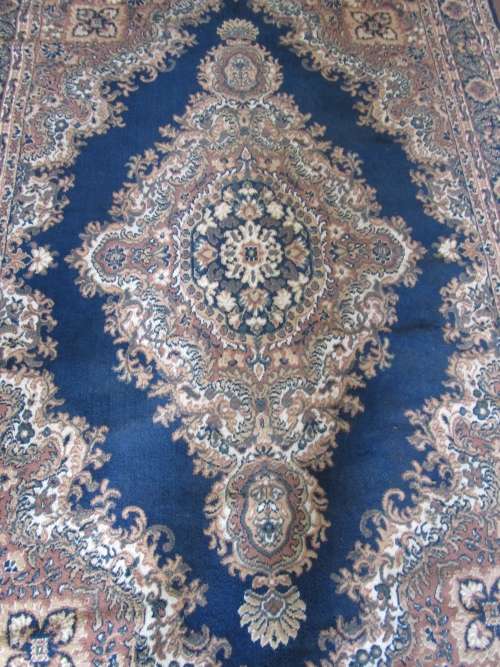 GORGEOUS MACHINE WOVEN CARPET 2.78 x 1.9 BEAUTIFUL RICH COLOURS