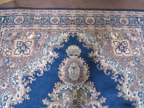 GORGEOUS MACHINE WOVEN CARPET 2.78 x 1.9 BEAUTIFUL RICH COLOURS