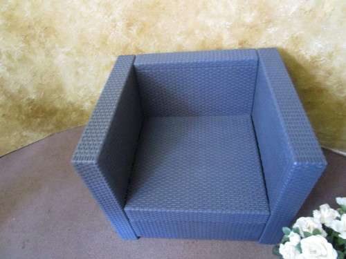 A Keter Single Seater - All Keter products are of the highest quality and the best in their category