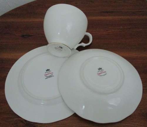 A Stylish Vintage Queen Anne England Trio Set in a Crisp White with a lush Gold Trim