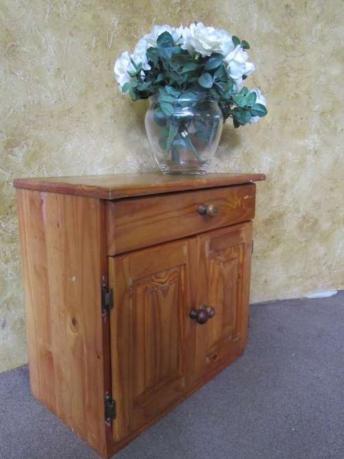 A FANTASTIC LARGE WOODEN BEDSIDE CABINET WILL ALSO  MAKE PERFECT SIDE TABLE