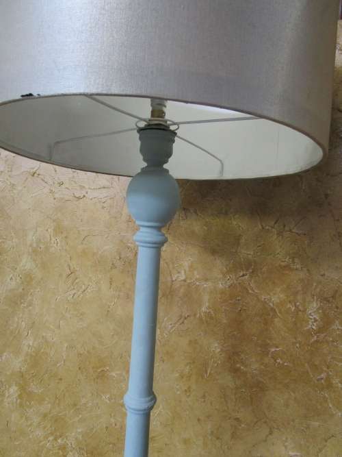 A FANTASTIC PAINTED STANDING LAMP WITH A LARGE SHADE FINISHED IN DUCK EGG CHALK PAINT