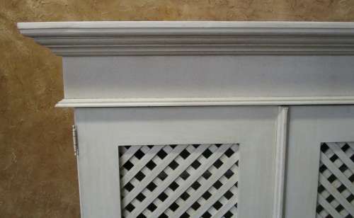 WOW A EXQUISITE LARGE CUPBOARD WITH STUNNING SLATTED DOORS AN DRAWER - STATEMENT PIECE
