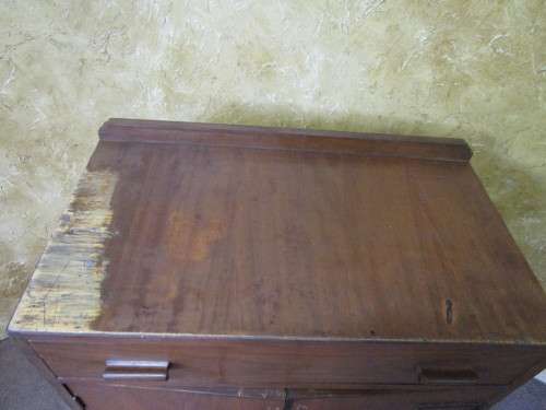 A FANTASTIC VINTAGE/ANTIQUE CUPBOARD  WITH TWO DOORS & TWO DRAWERS