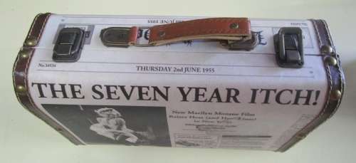 A MARVELOUS LITTLE SUITCASE WITH Marilyn Monroe NEWS PAPER PRINTS ON