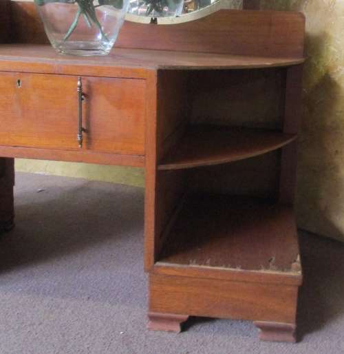 A STUNNING VINTAGE DRESSING TABLE LOVE THE ROUND MIRROR DIFFERENT FROM OTHER VINTAGE DRESSING TABEL