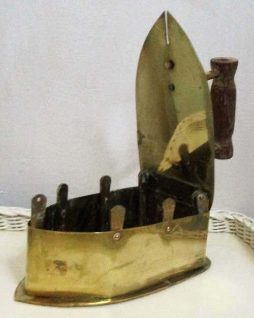 Vintage BRASS Iron Coal Fired Box Sad Iron Wood Handle & Grate