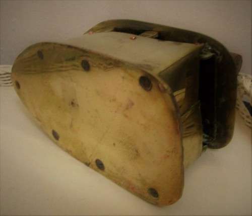 Vintage BRASS Iron Coal Fired Box Sad Iron Wood Handle & Grate