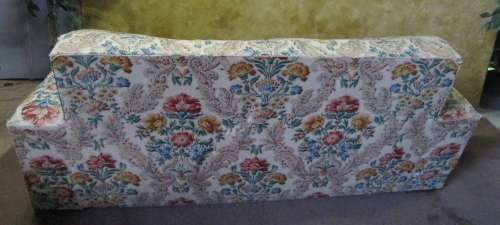 WOW A LOVLEY VINTAGE THREE SEATER COUCH WITH ORIGINAL SPRINGS SO COMFORTABLE