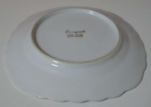 A STUNNING BONE CHINA PORCELAIN SIDE PLATE BY BOUQUET - HAND PAINTED