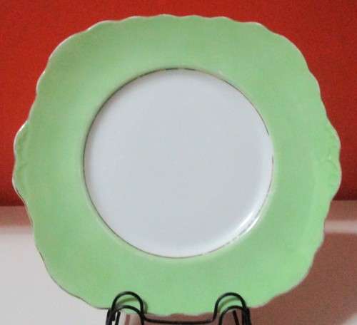 A STUNNING BONE CHINA PORCELAIN CAKE PLATE BY BOUQUET - HAND PAINTED