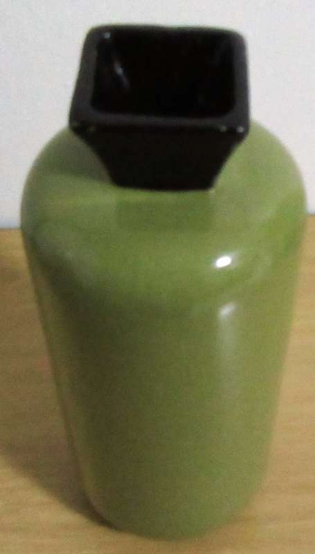 A MARVELOUS ART VASE BY SAMOU FINISHED IN AVO COLOR - STATEMENT PIECE