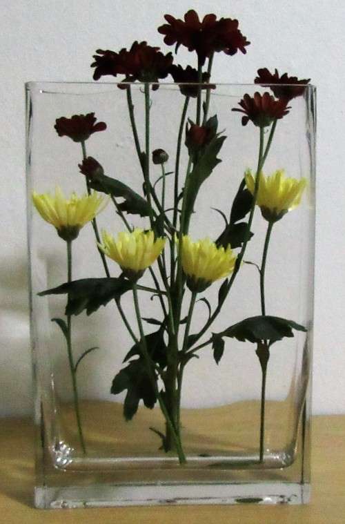 A GORGEOUS RECTANGULAR LARGE CLEAR GLASS FLOWER POT 30cm High