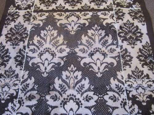 A STUNNING 236CM X 66CM RUNNER CARPET MADE IN BELGIUM