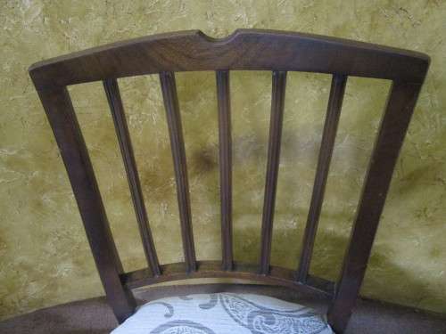 AN EXQUISITE QUEEN ANN DINING ROOM CHAIR WITH NEW UPHOLSTERY