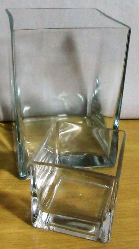 TWO MARVELOUS SQUARE CLEAR GLASS FLOWER/CANDLE VASES WILL MAKE A FANTASTIC CENTRE PIECE - BID PER EA