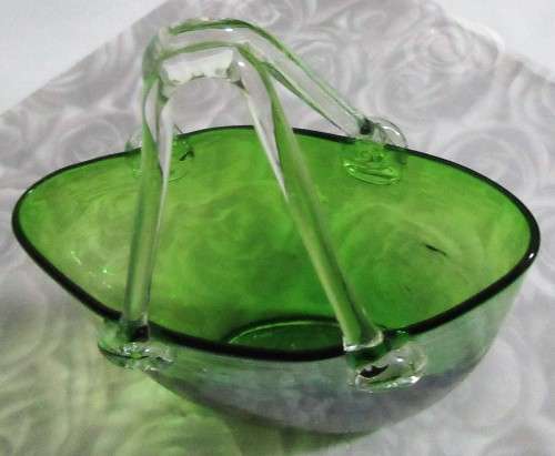 A marvelous Studio Art Glass Purse Handbag with a lovely Textured Green-Applied Clear Glass Handles