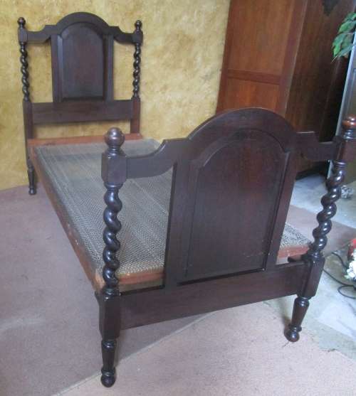 BARLEY TWIST 1920'S OAK SINGLE BED Good quality, unusual barley twist oak single bedstead