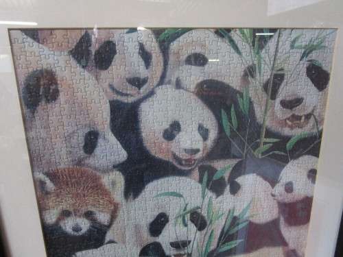 A LOVLEY VERY LARGE FRAMED PANDA PUZZEL PERFECT FOR A KIDS ROOM 70CM X 85CM 2CM
