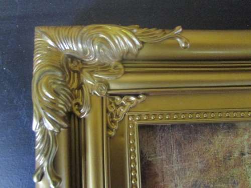 A VERY ELGANT GILDED STYLE FRAME IN GOOD CONDITION 20CM X 25CM X 2CM