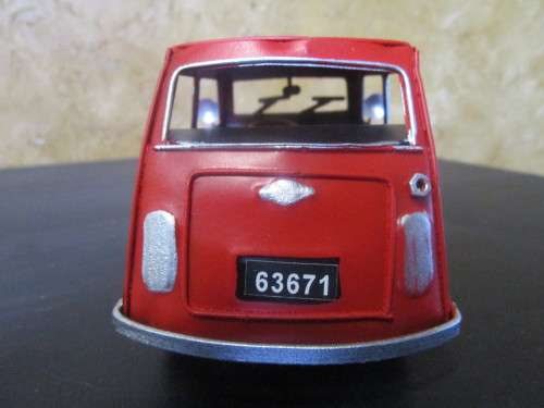 A VINTAGE LOOKING REPLICA METAL MINI 18CM X 9CM X 8CM