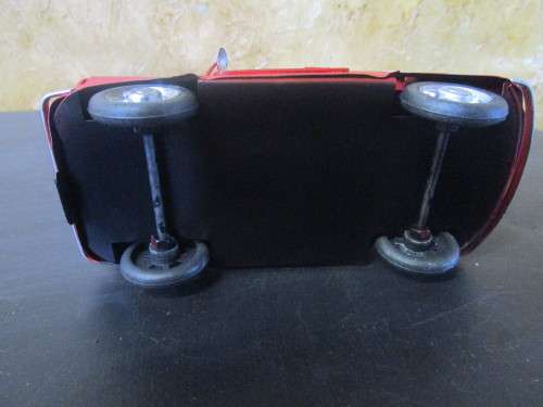 A VINTAGE LOOKING REPLICA METAL MINI 18CM X 9CM X 8CM