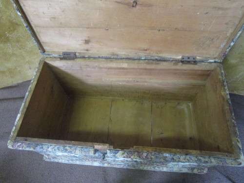 A GORGEOUS ANTIQUE KIST WITH ORIGINAL FABRIC PADDED ON THE TOP WILL LOOK STUNNING IN FRONT OF A BED