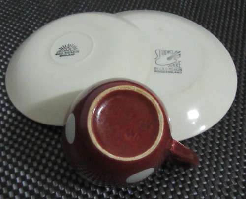 A GORGEOUS DIFFERENT J & G MEAKIN TRIO SET - MADE IN ENGLAND