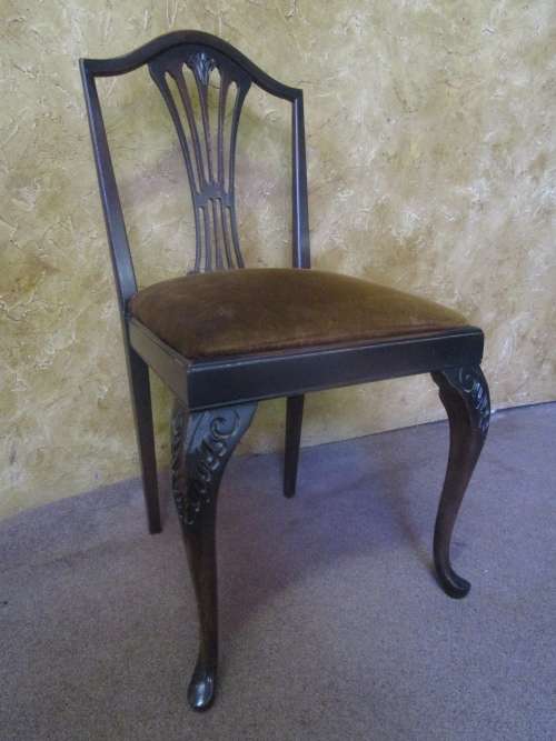 WOW A ELEGANT QUEEN ANN STYLYE VINTAGE/ANTIQUE CHAIR WITH STUNNING DETAIL