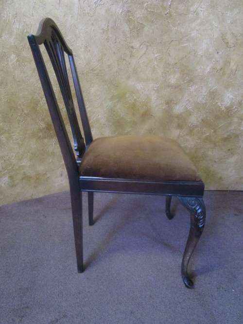 WOW A ELEGANT QUEEN ANN STYLYE VINTAGE/ANTIQUE CHAIR WITH STUNNING DETAIL
