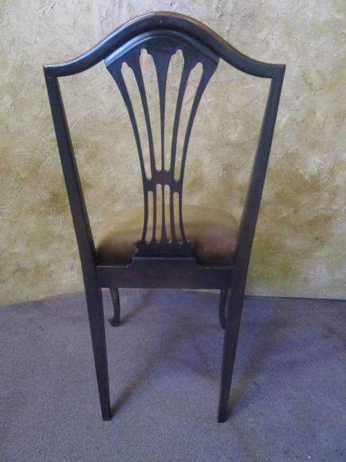 WOW A ELEGANT QUEEN ANN STYLYE VINTAGE/ANTIQUE CHAIR WITH STUNNING DETAIL