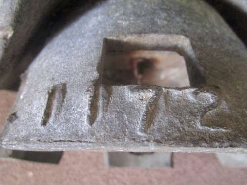 WOW WHAT A RARE FIND A ANTIQUE HAT MOULD WHAT A LOVLEY DECORATIVE ITEM