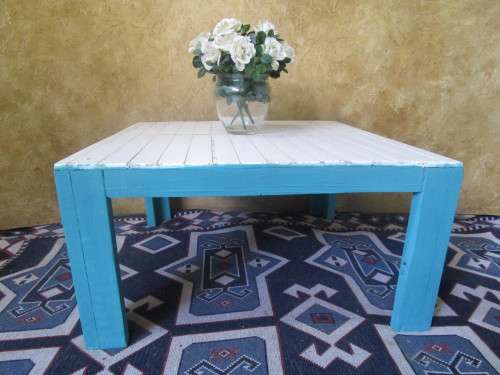 A FANTASTIC RUSTIC & SHABBY CHIC COFFEE TABLE - WITH A SLATED TOP STUNNING TABLE