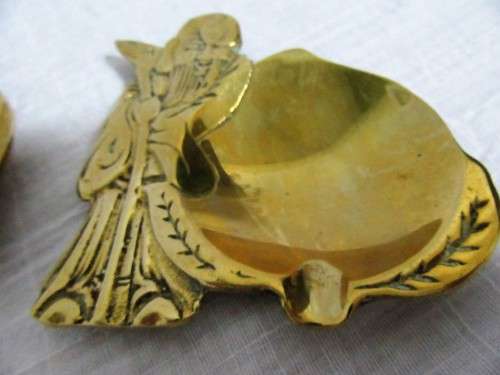 TWO AMAZING ORIENTAL DESIGNED SOLLID BRASS ASHTRAYS - STUNNING COLLECTABLE ITEMS BID PER EACH