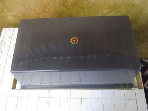 A FANTASTIC SALTON HOT TRAY WITH A LID TESTED AND WORKING