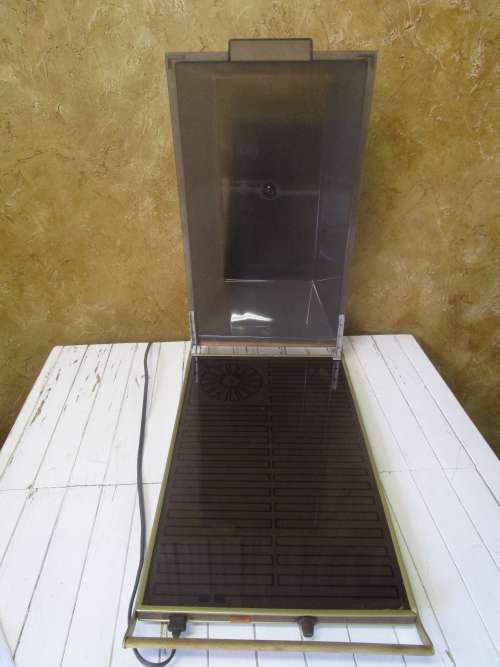 A FANTASTIC SALTON HOT TRAY WITH A LID TESTED AND WORKING