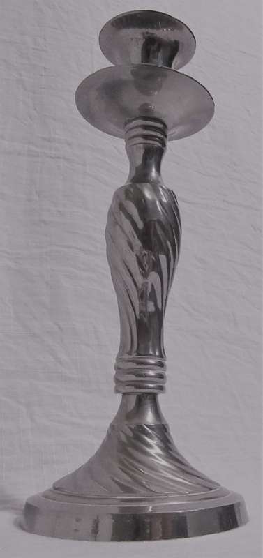A ELEGANT SINGLE CANDLE HOLDER SPL MADE FOR EXIM - MADE IN INDIA