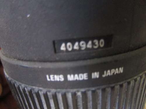Sigma 70-300mm f/4-5.6 APO DG Macro Lens for Canon EOS Cameras