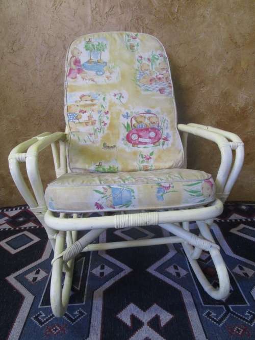 A BEAUTIFUL ROCKING CHAIR PERFECT FOR A BABY ROOM OR THAT SPECIAL SUN CORNER