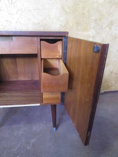 A MARVELOUS VINTAGE TWO DOOR CABINET WITH FOUR DRAWERS - PERFECT FOR ALL YOUR CRAFT APPLIANCES