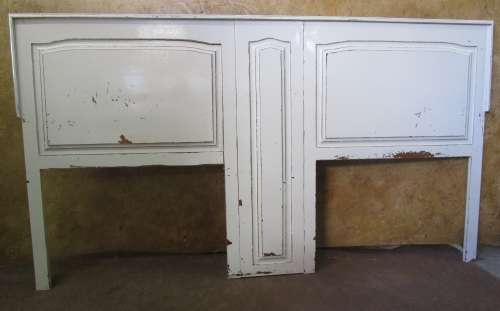A MARVELOUS QUEEN TO KING SIZE TRENDY CHABBY CHIC HEAD BOARD - FOR THAT COUNTRY COTTAGE FEEL