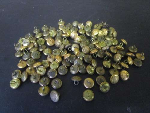 A JOB LOT OF MILITARIA/POLICE BUTTONS ONE BID FOR ALL